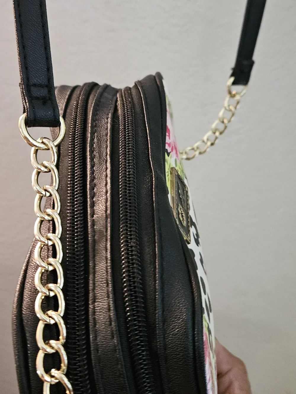 Luv Betsey Johnson Cheetah Rose Floral Crossbody Bag Like New